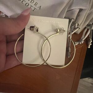 Kendra Scott Classic Gold Hoop Earrings